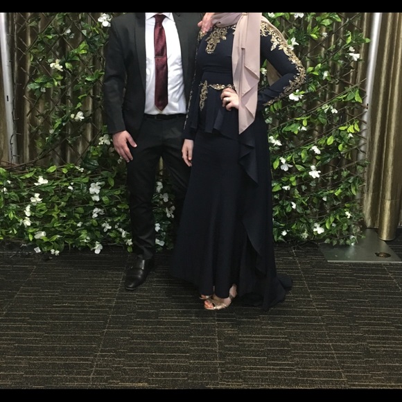 Gorgeous navy and gold sequined evening dress - Picture 5 of 5